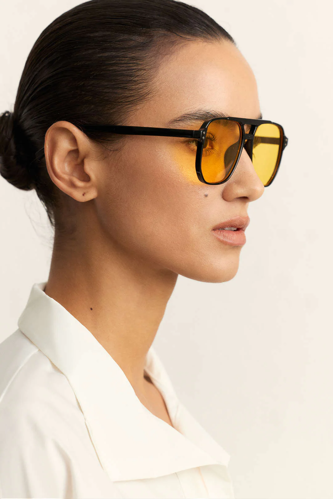 Oval Full Frame Sunglasses - Image 3