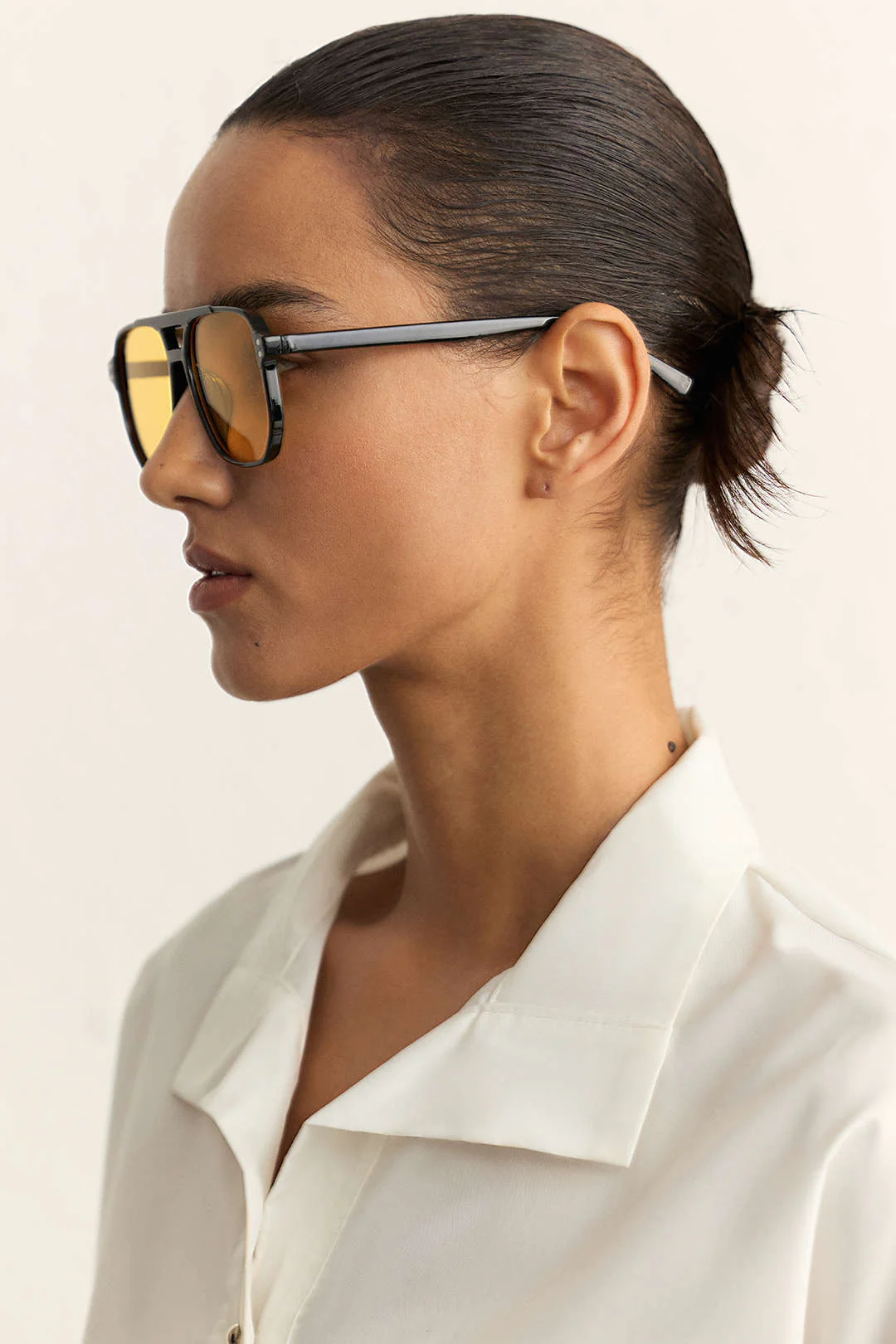 Oval Full Frame Sunglasses - Image 4