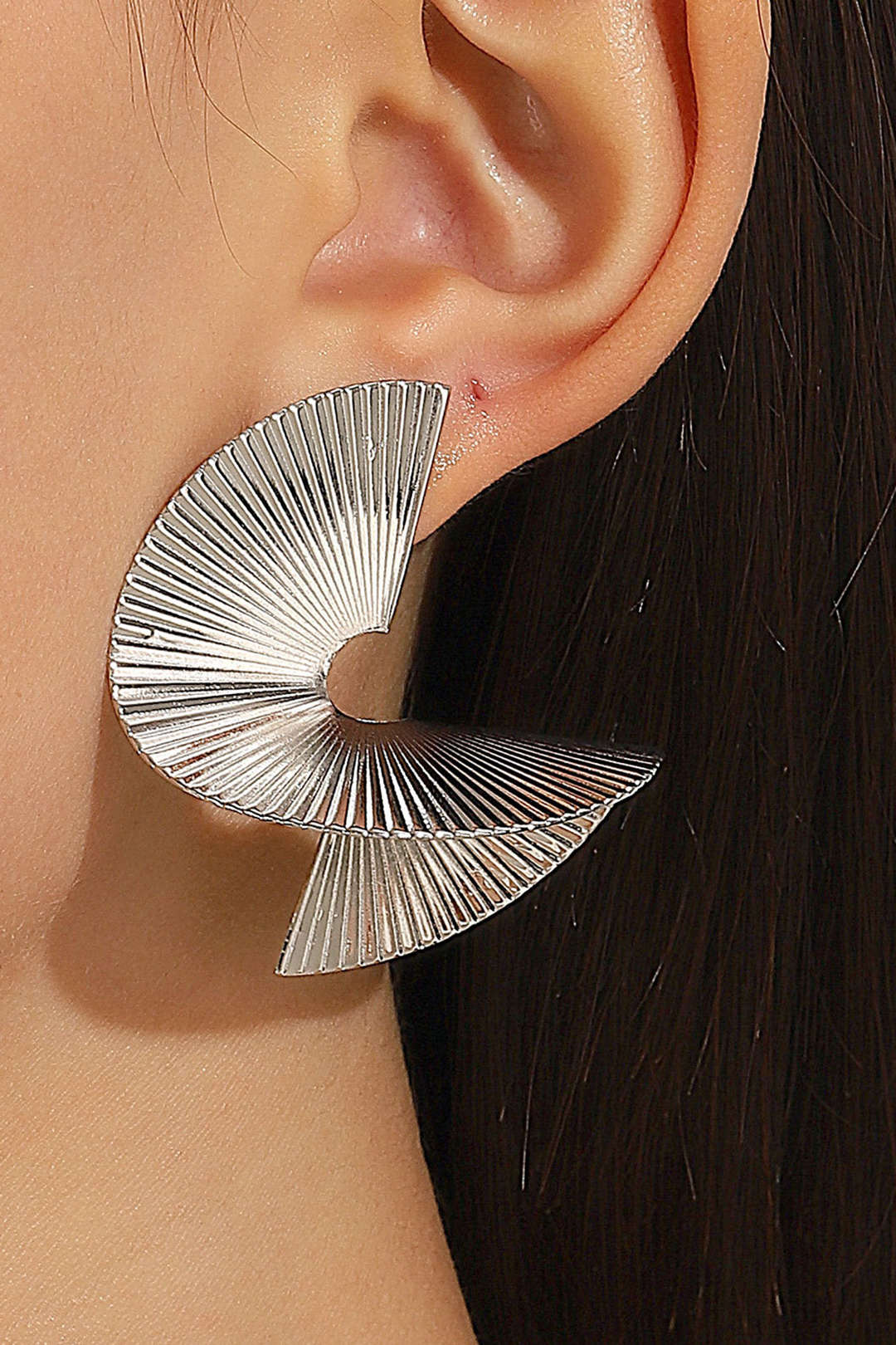 Pleated Metal Earrings - Image 3