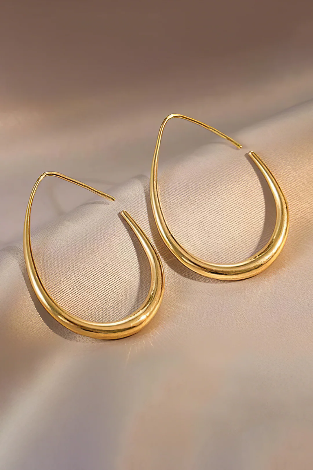 Metal Oval Earrings - Image 5