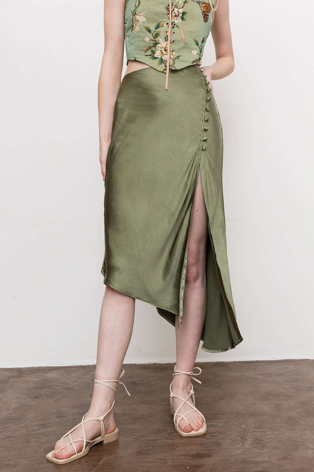 Asymmetric Hem Split Button Decor Skirt - Image 6