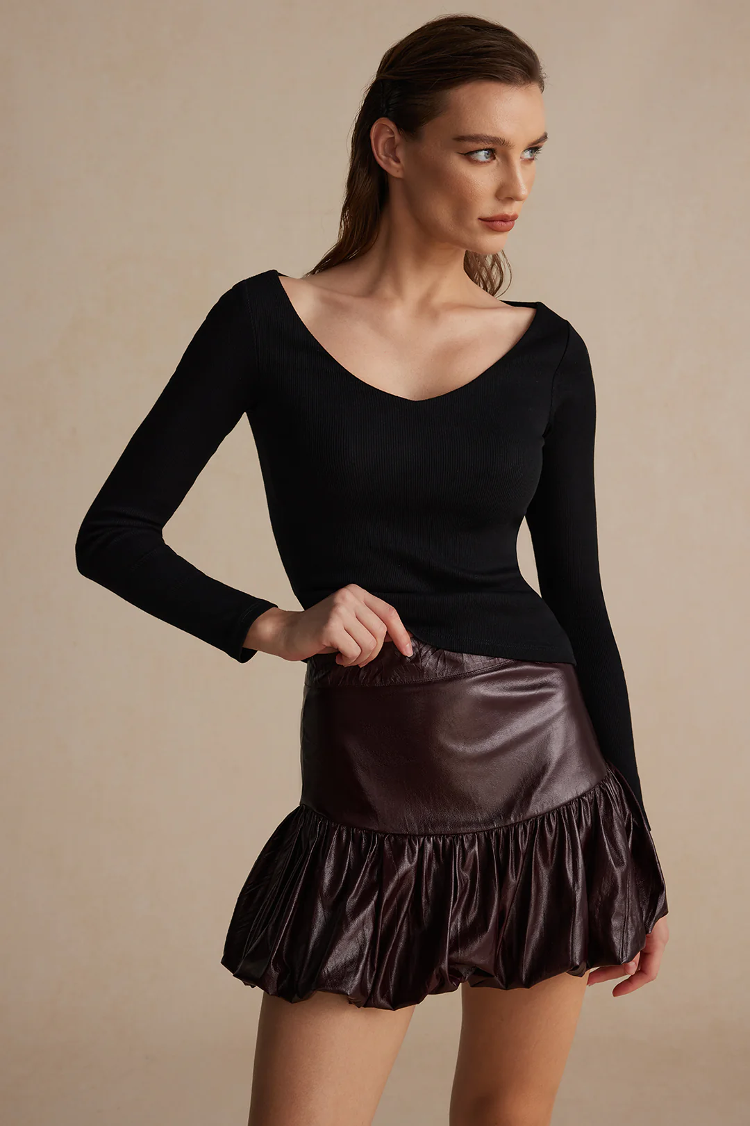 Solid Faux Leather Ruched Skirt - Image 5