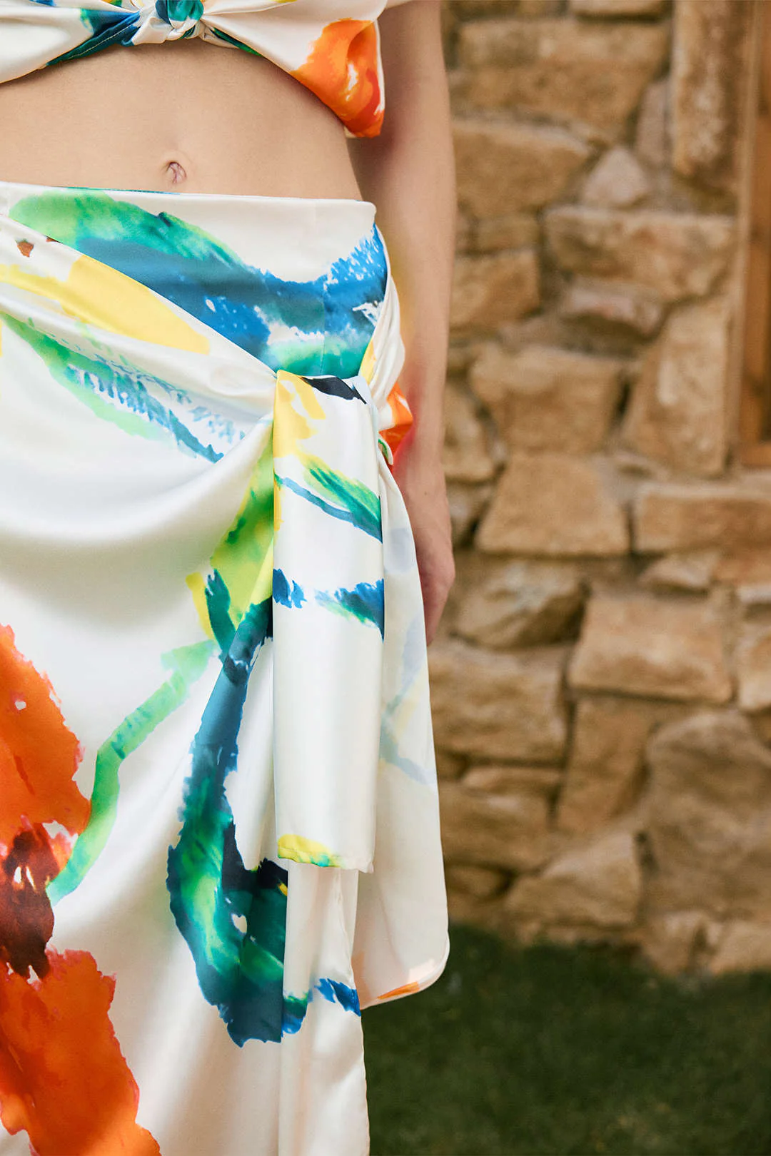 Floral Print Satin Ruched Tie Front Zipper Skirt - Image 8