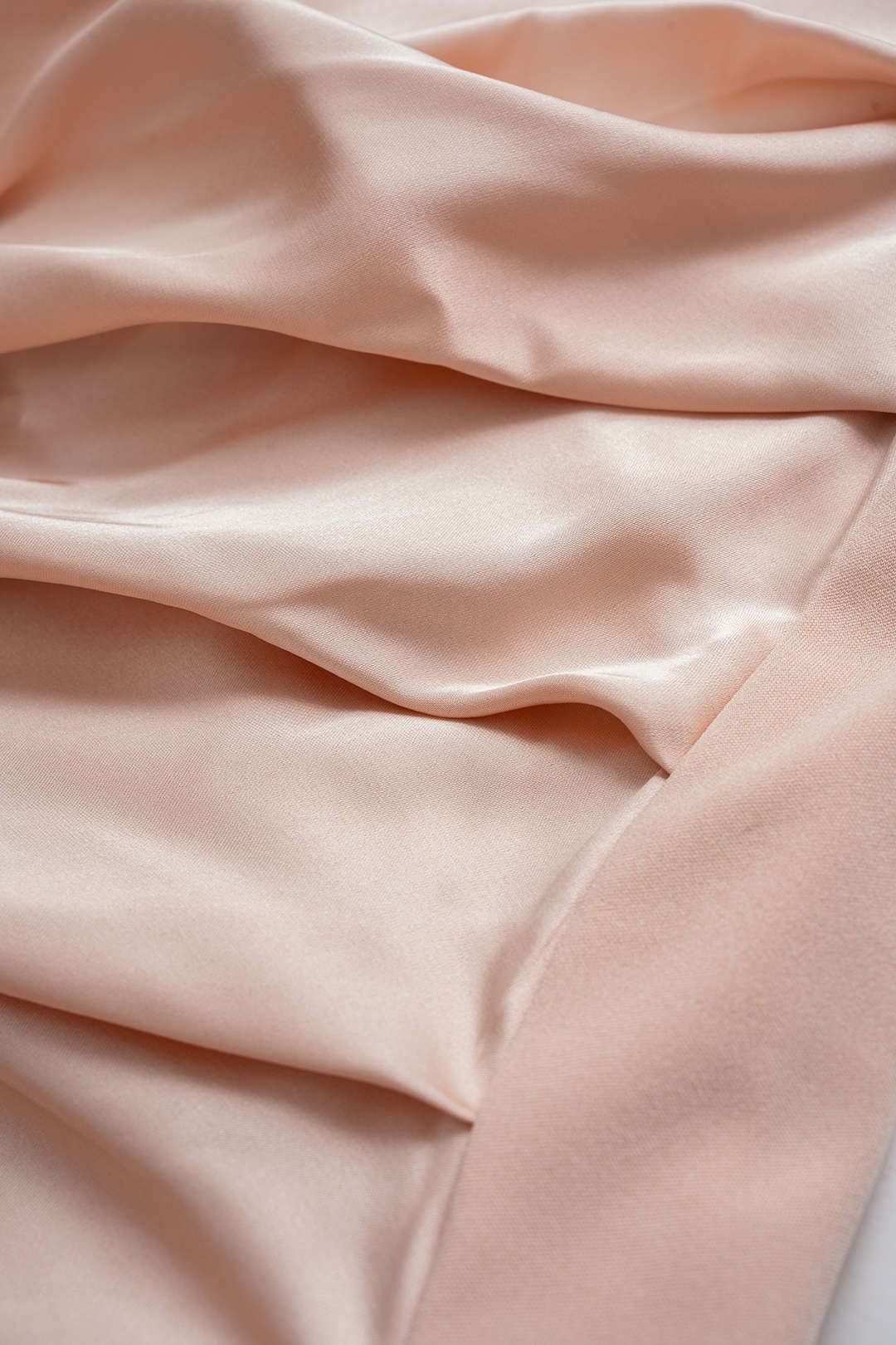 Satin Patchwork Pleated Strapless Mini Dress - Image 3